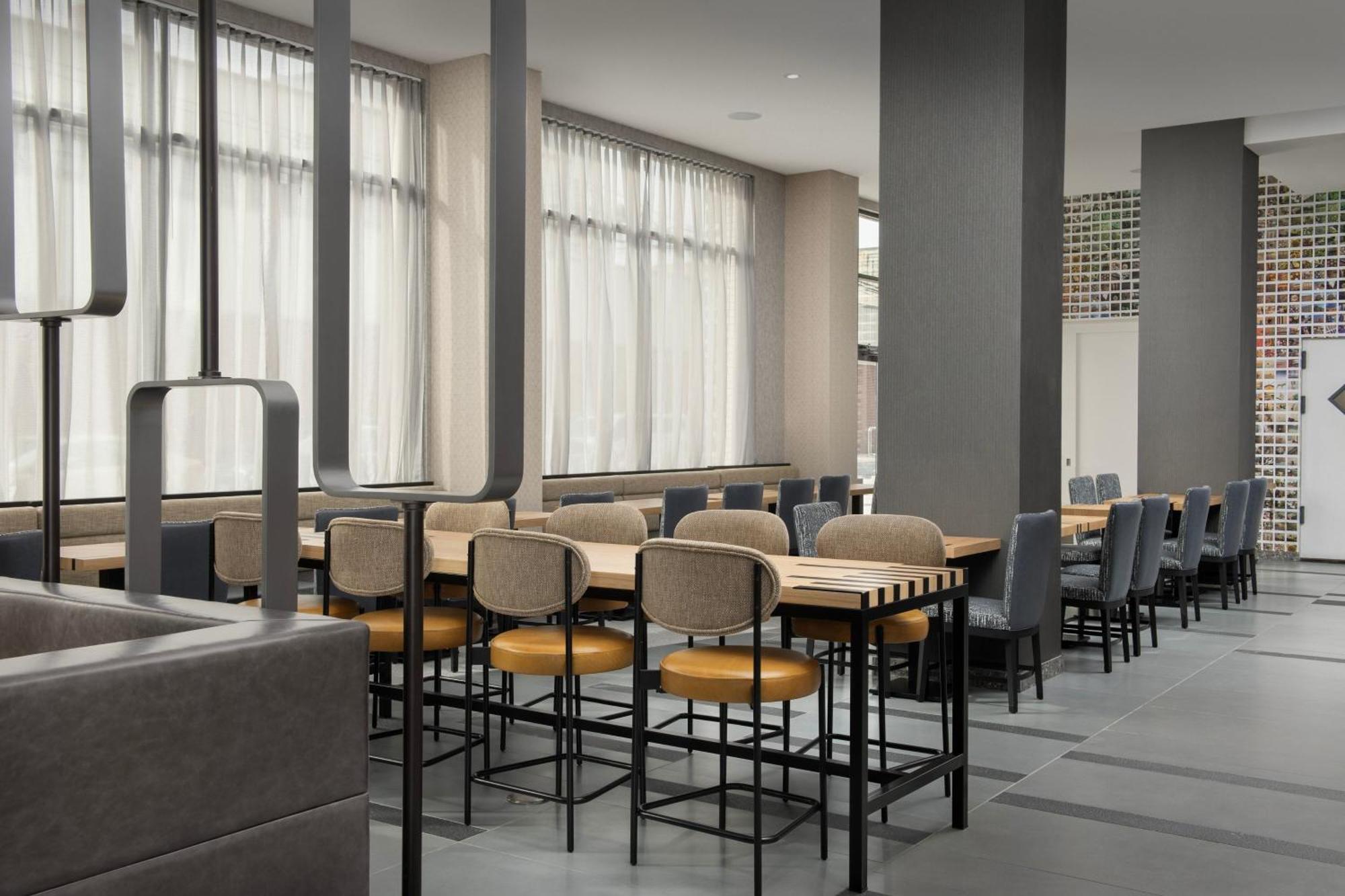 Springhill By Marriott Queens 3* Nova York